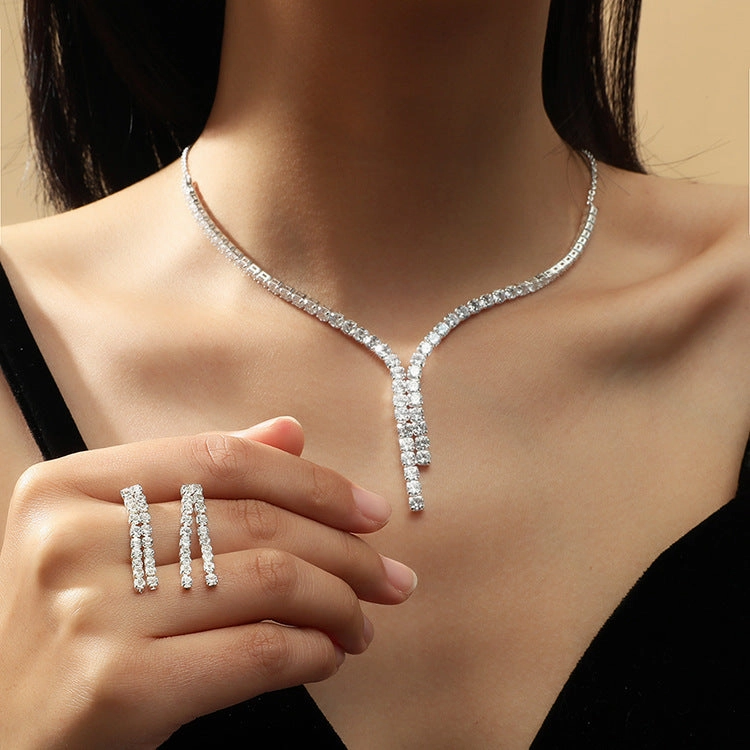 Wholesale Fashionable Zirconia Tassel Palace Style Earrings Necklace