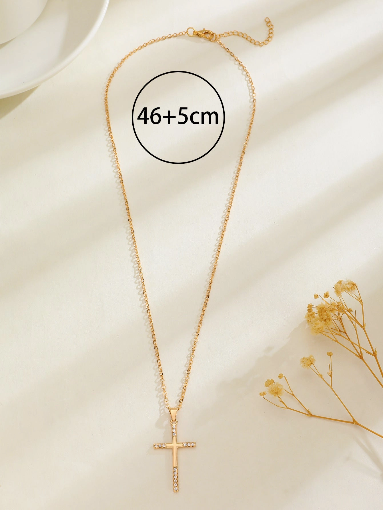 Wholesale Female Cross Creative Design Geometric Lockbone Punk Hip-hop Necklace Chain