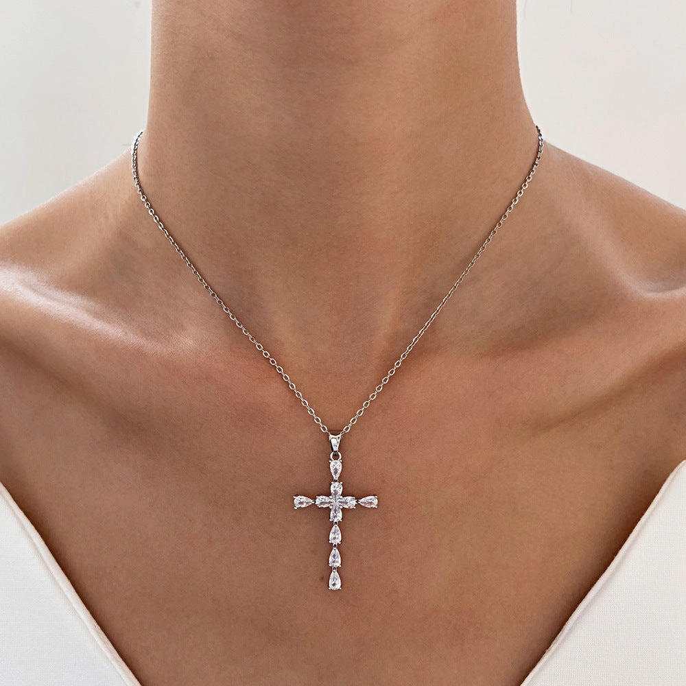 Wholesale Female Cross Creative Design Geometric Lockbone Punk Hip-hop Necklace Chain