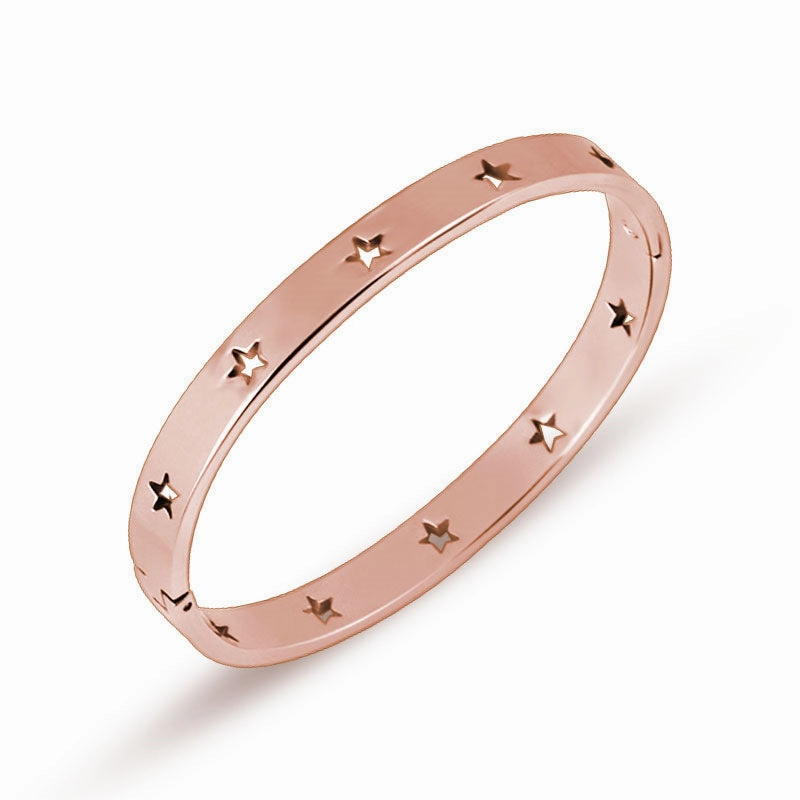 Wholesale Five-pointed Star Hollow Titanium Bracelet Titanium Steel