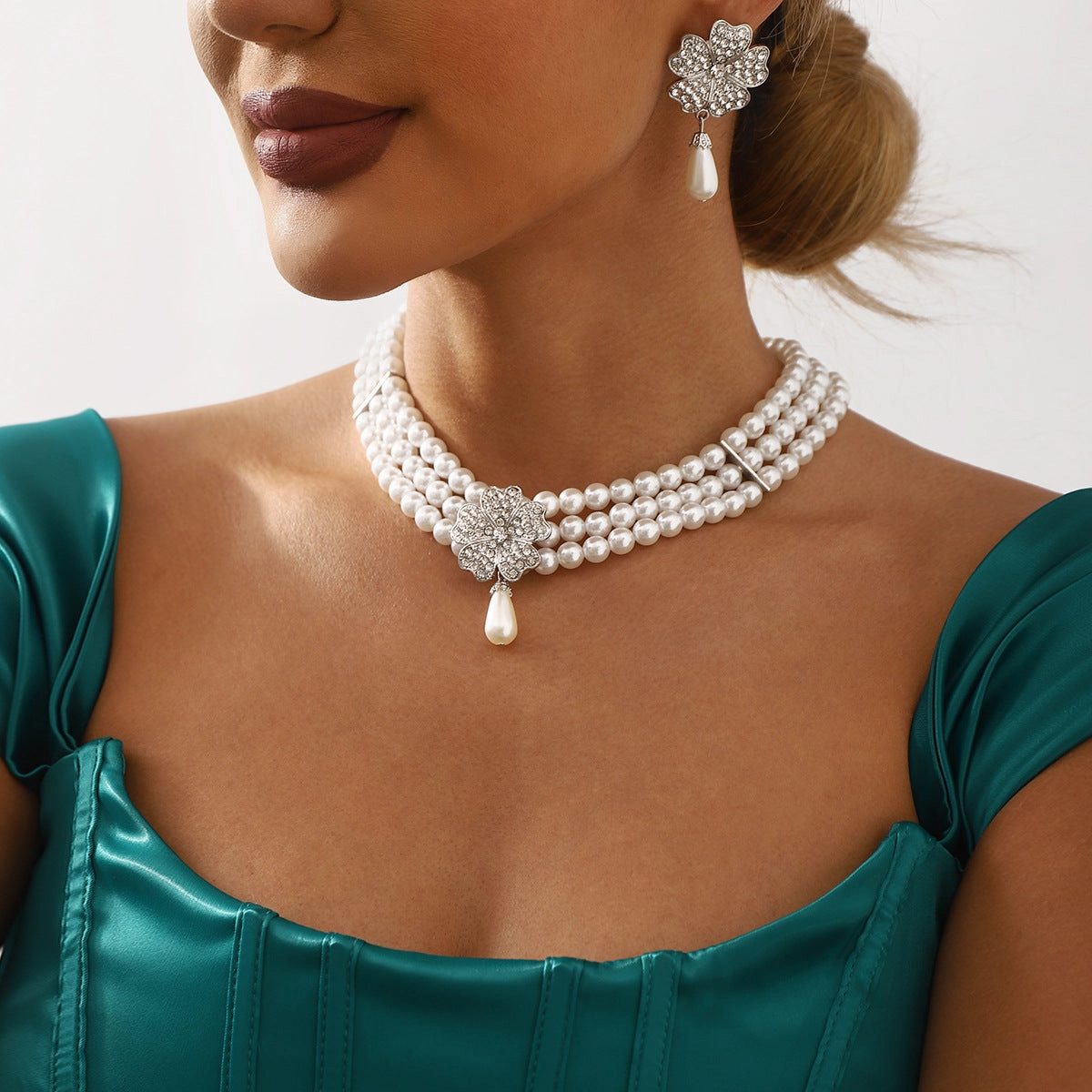 Wholesale Flower Diamond White Pearl Earrings Bracelet Necklace