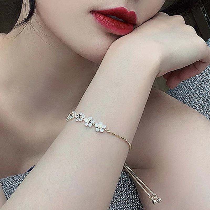 Wholesale Flower Petals Five Small Flowers Five-pointed Star Pull-out Adjustable Bracelet
