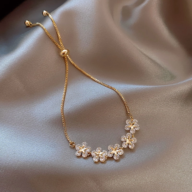 Wholesale Flower Petals Five Small Flowers Five-pointed Star Pull-out Adjustable Bracelet