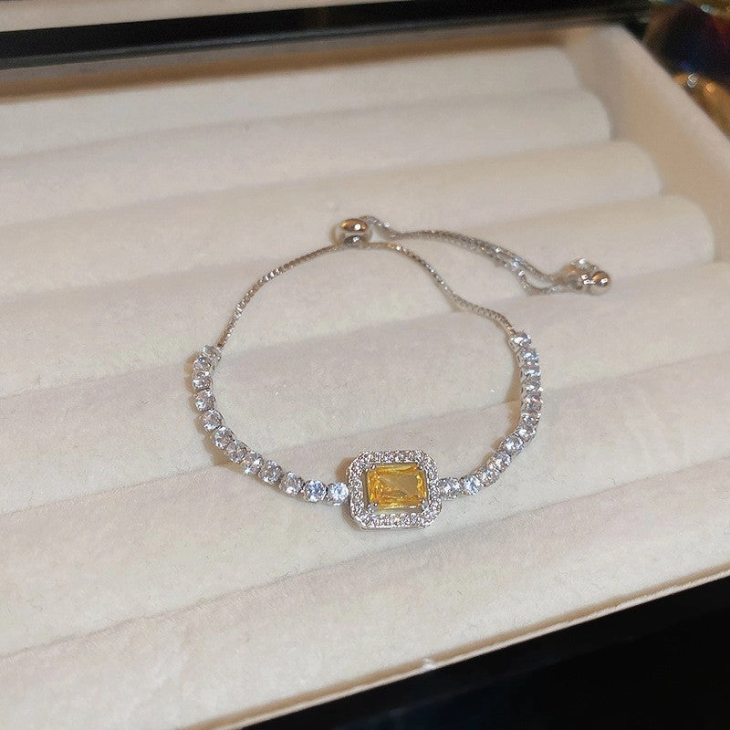 Wholesale Flower Simple Zircon Bracelet