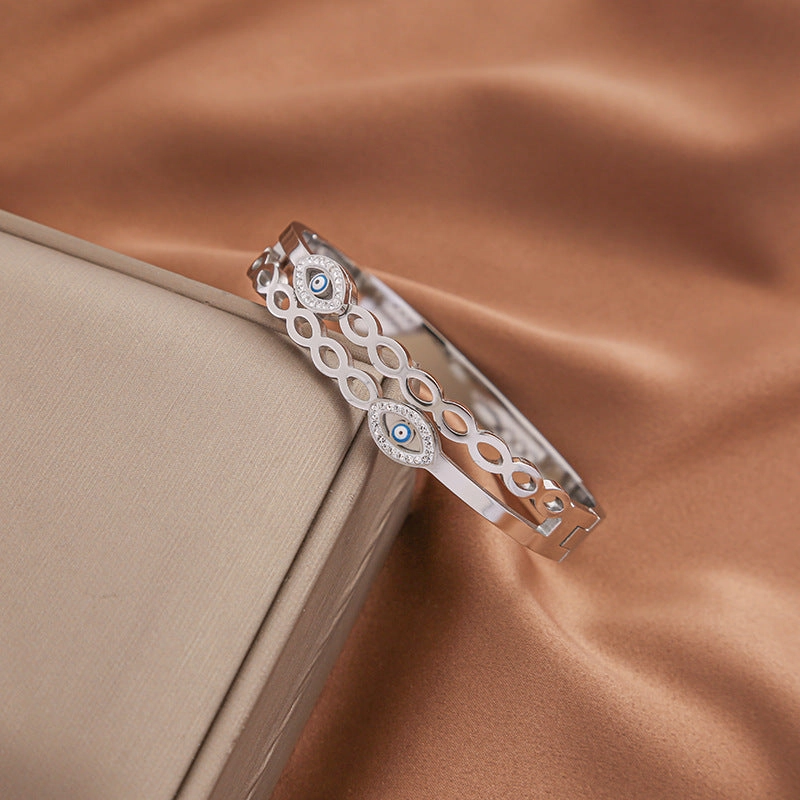 Wholesale Four Leaf Clover Love Gold Plated Titanium Steel Bracelet
