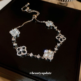 Wholesale Four Petal Flower Zircon Flower Bracelet