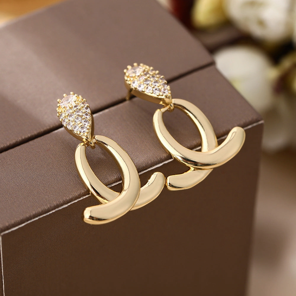 Wholesale French Exquisite Simple Elegant Earrings