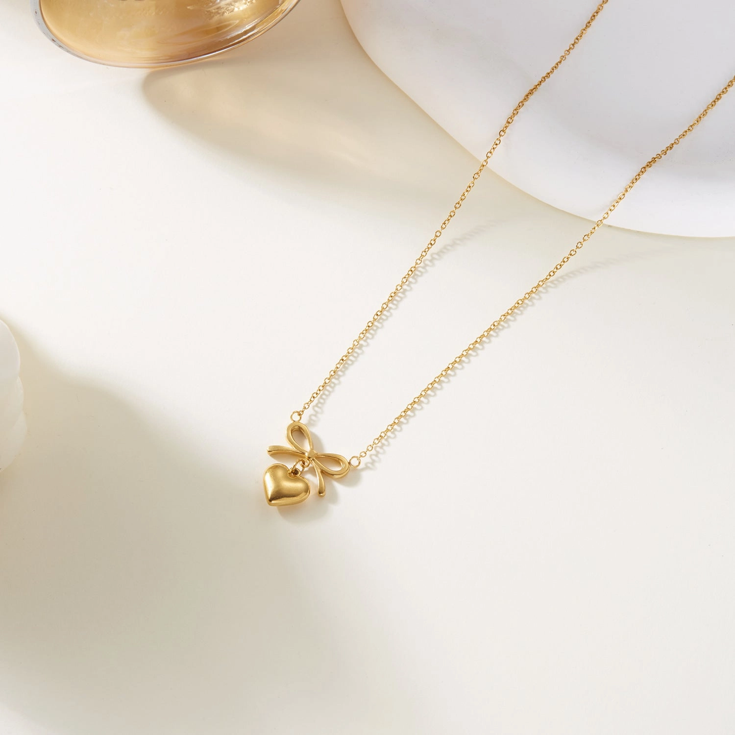 Wholesale Fresh and cute bow heart stainless steel necklace