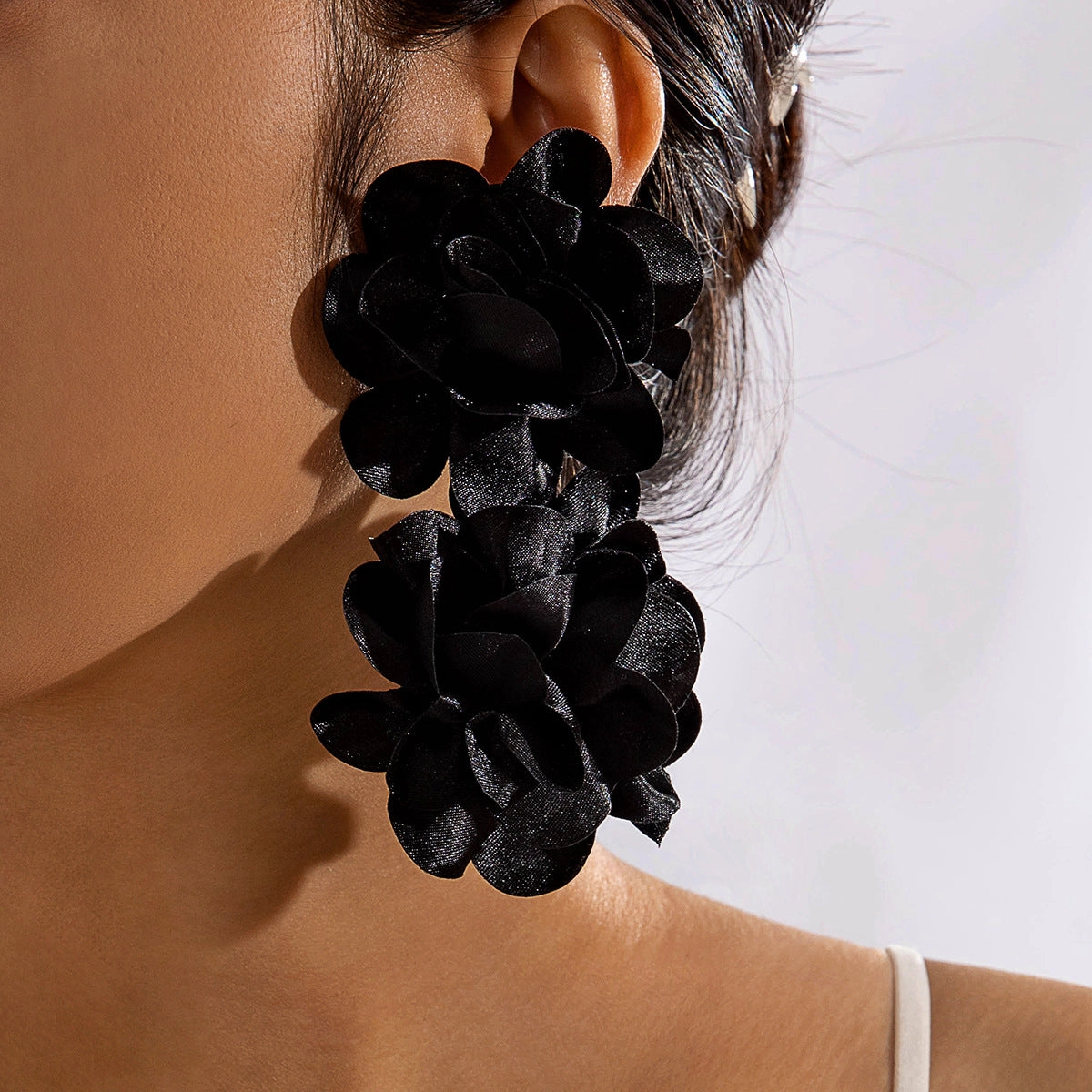 Wholesale Fresh multi-color flower earrings gentle simulation large flower earrings