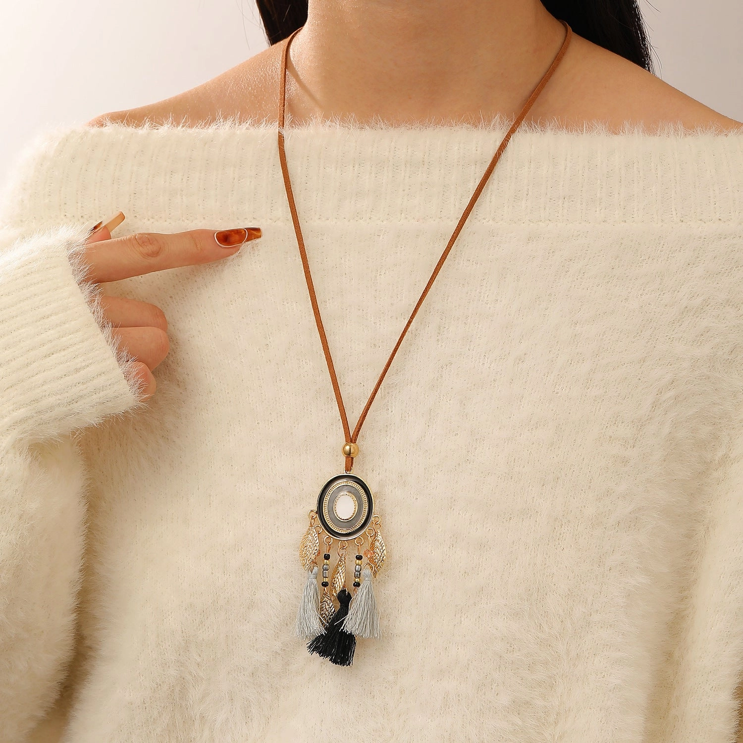 Wholesale full diamond snowflake necklace women's fashion simple Joker autumn and winter sweater chain