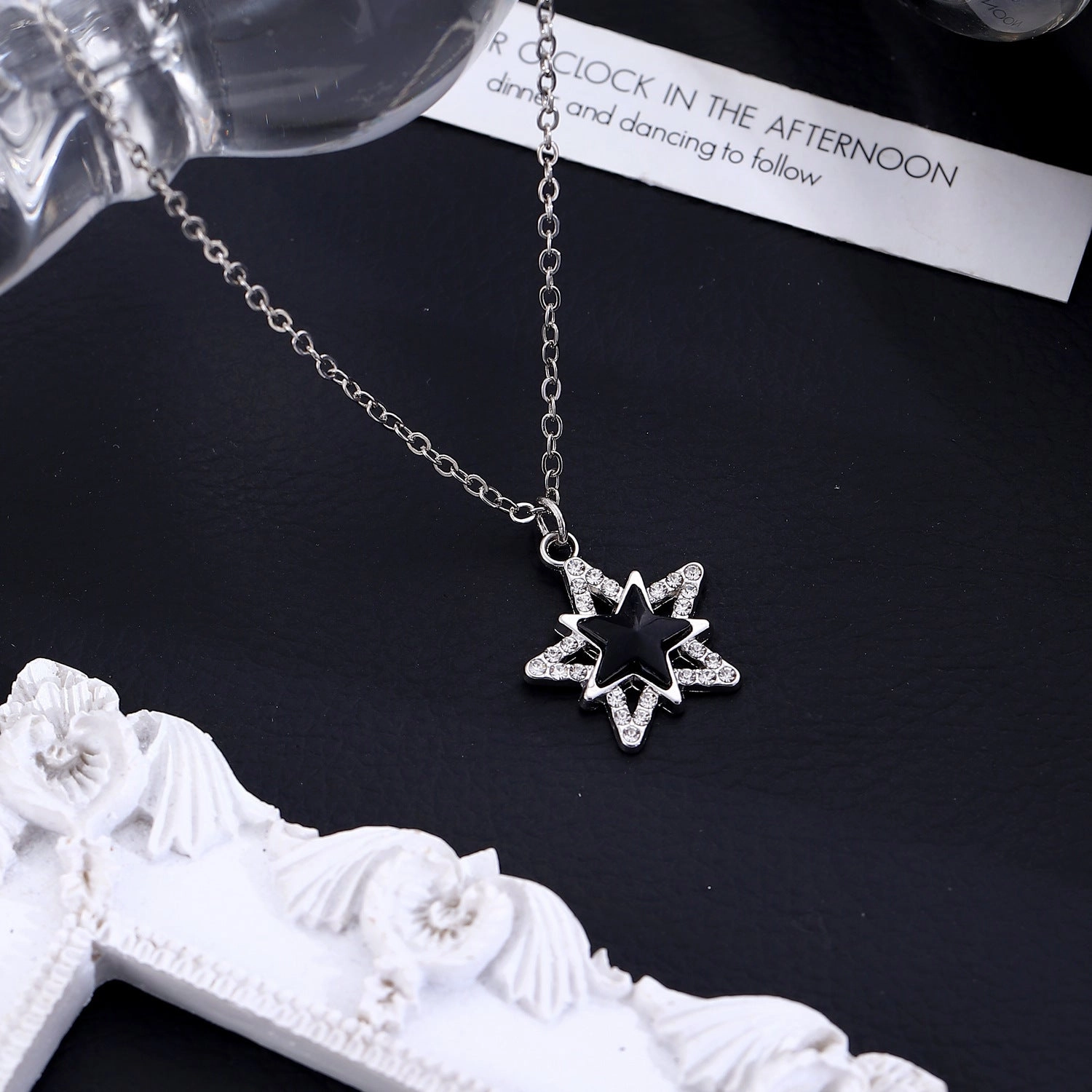 Wholesale full diamond snowflake necklace women's fashion simple Joker autumn and winter sweater chain