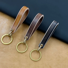 Wholesale Genuine Leather Brass Horseshoe Chain Keychains