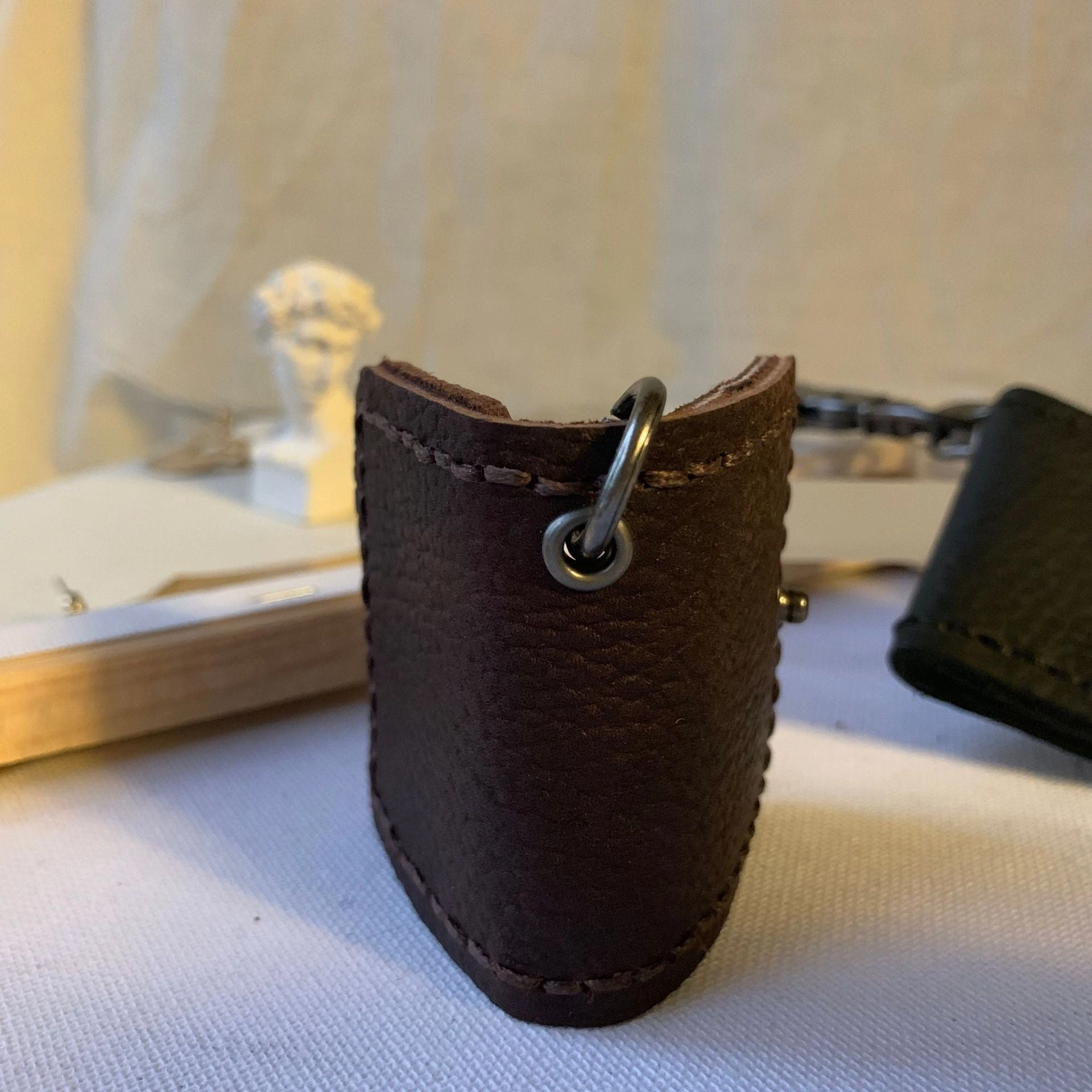 Wholesale Genuine Leather Mini Photo Frame Keychains