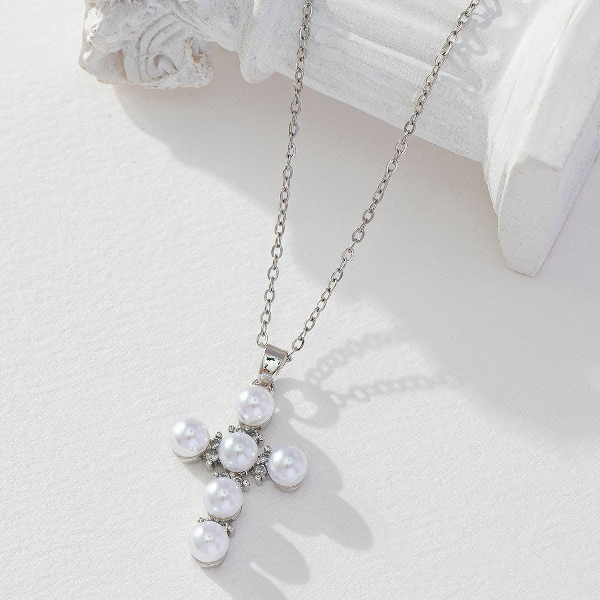 Wholesale Gilded Cross Geometry Zircon Vintage Pearl Necklace