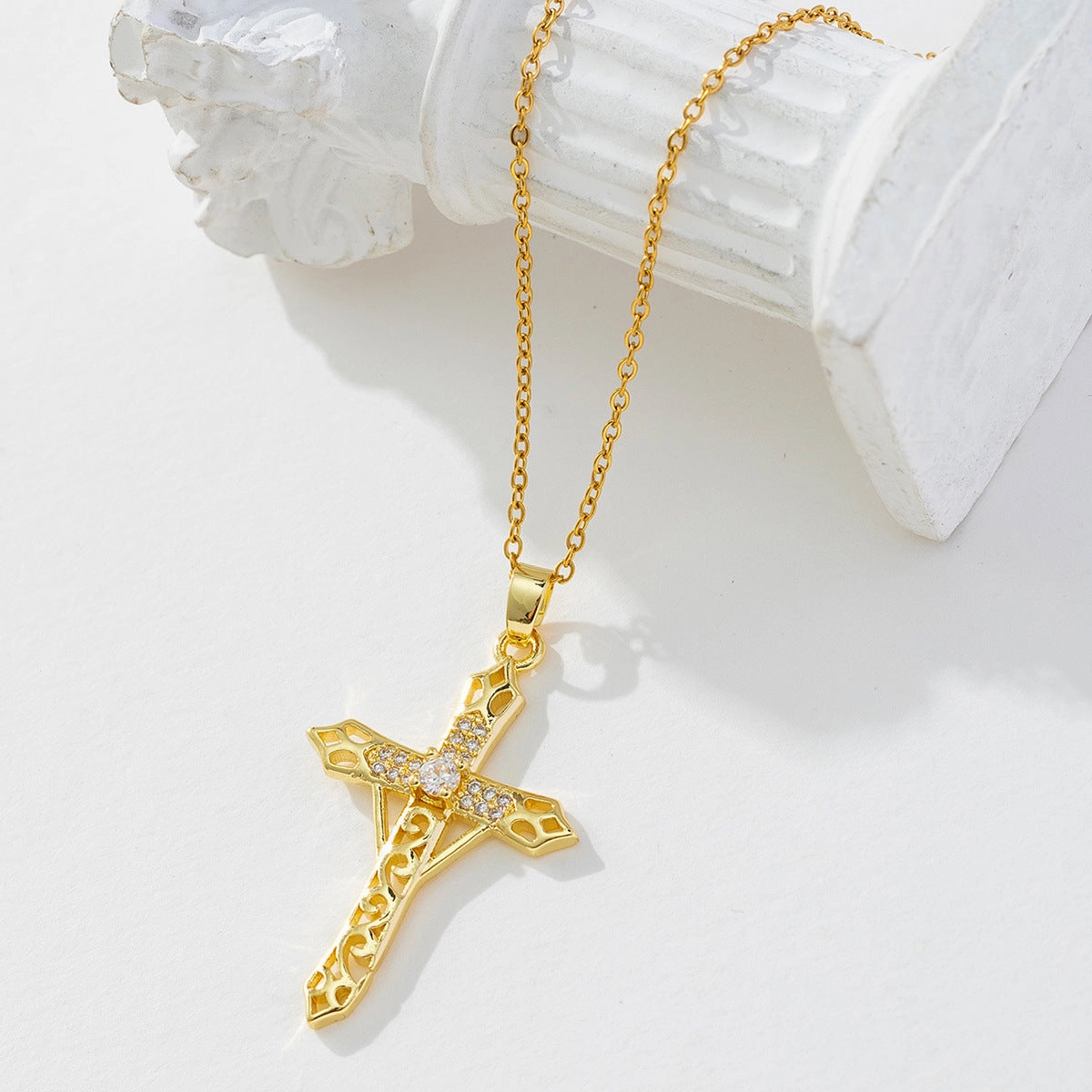 Wholesale Gilded Cross Geometry Zircon Vintage Pearl Necklace