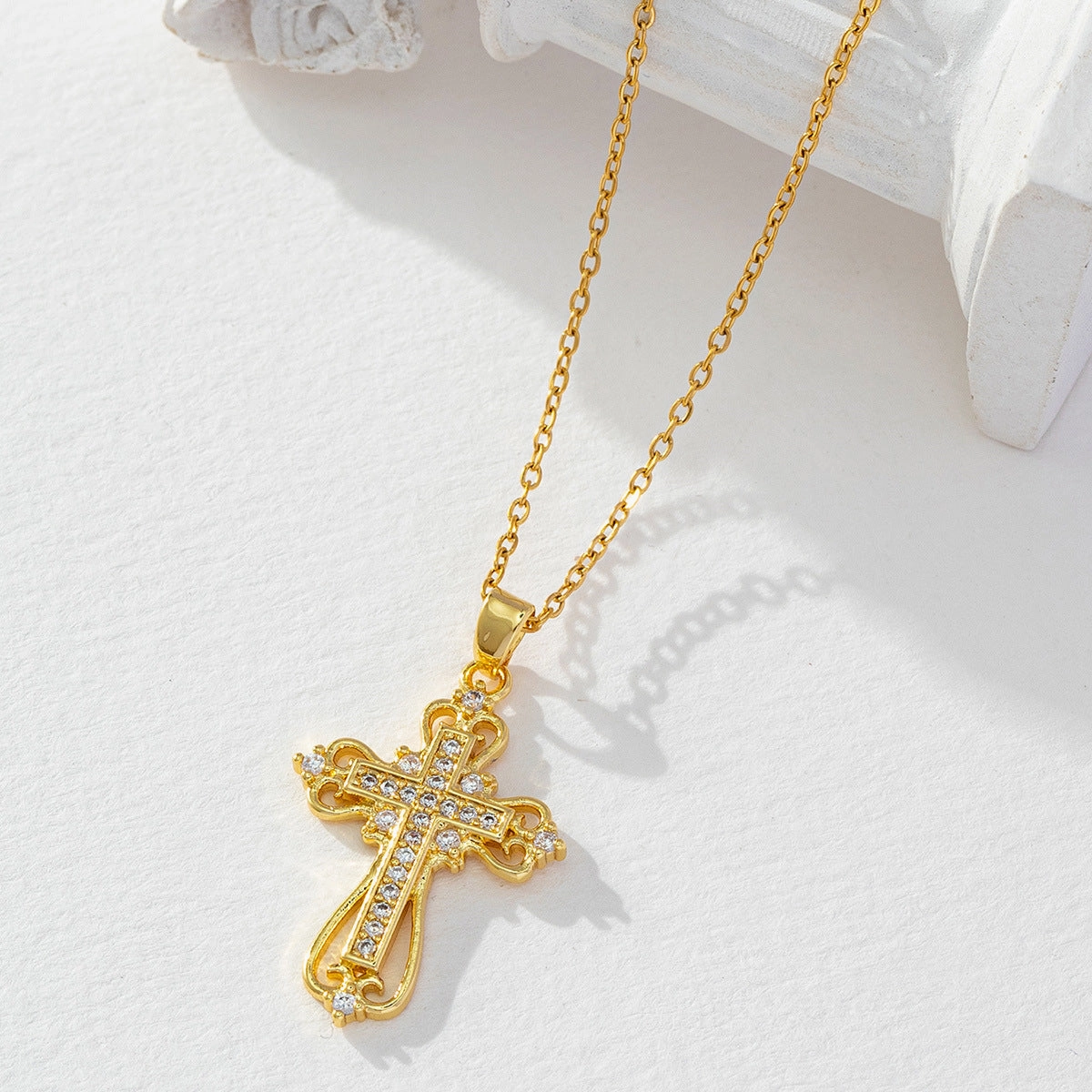 Wholesale Gilded Cross Geometry Zircon Vintage Pearl Necklace