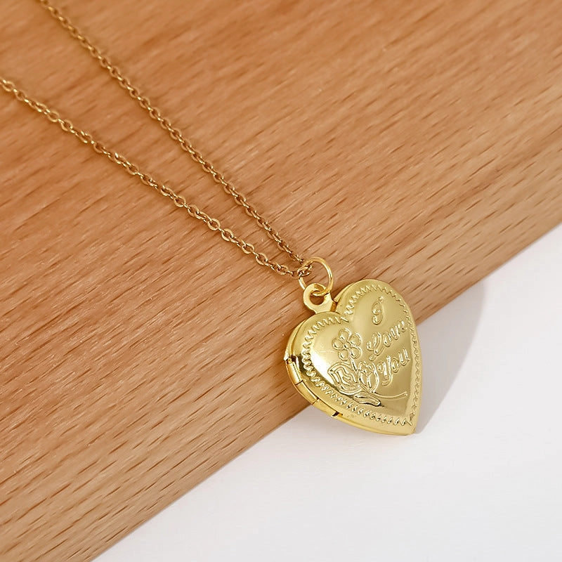 Wholesale gold plating creative rose Valentine's Day love box pendant necklace