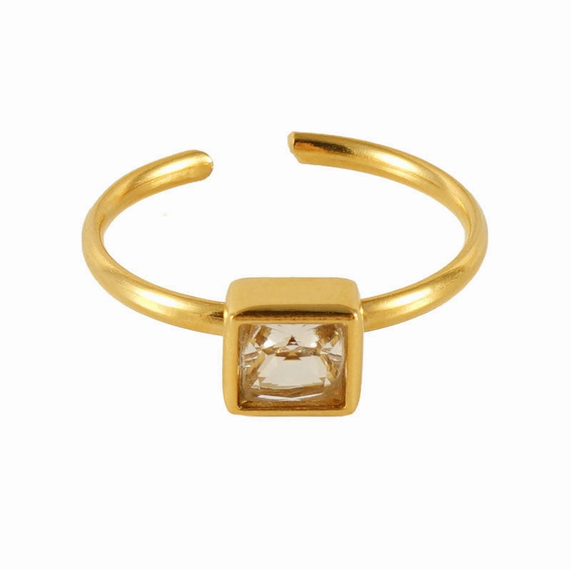 Wholesale Gold Titanium Steel Flower Rings