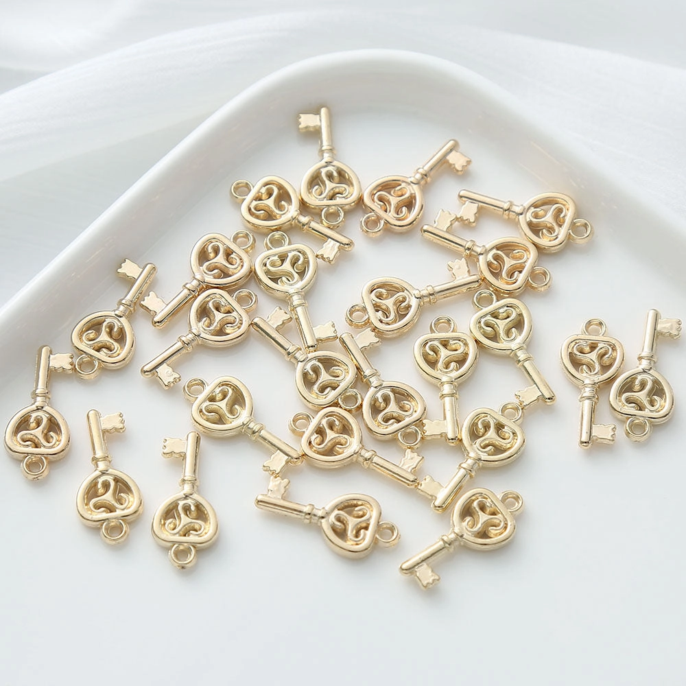 Wholesale Gold Vintage Bracelet Pendant Butterfly Tulip Collection Diy Accessories