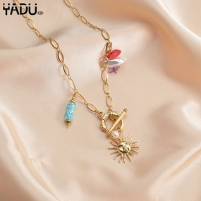 Wholesale Golden Sunflower OT Buckle Pendant Stainless Steel Creative Necklace