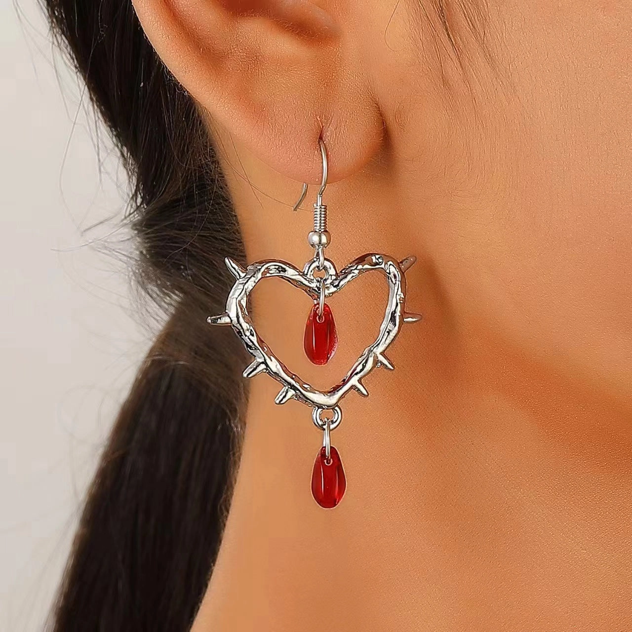 Wholesale Gothic handmade thorn heart-shaped cross water drop punk pendant