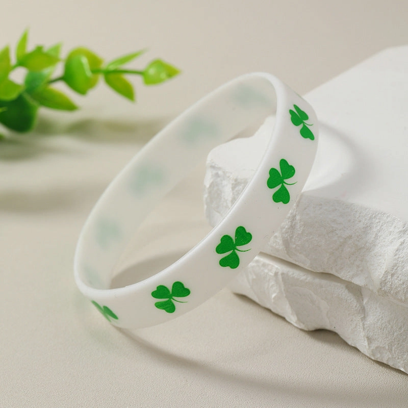 Wholesale Green Hat Festival Lucky Clover Silicone Bracelet