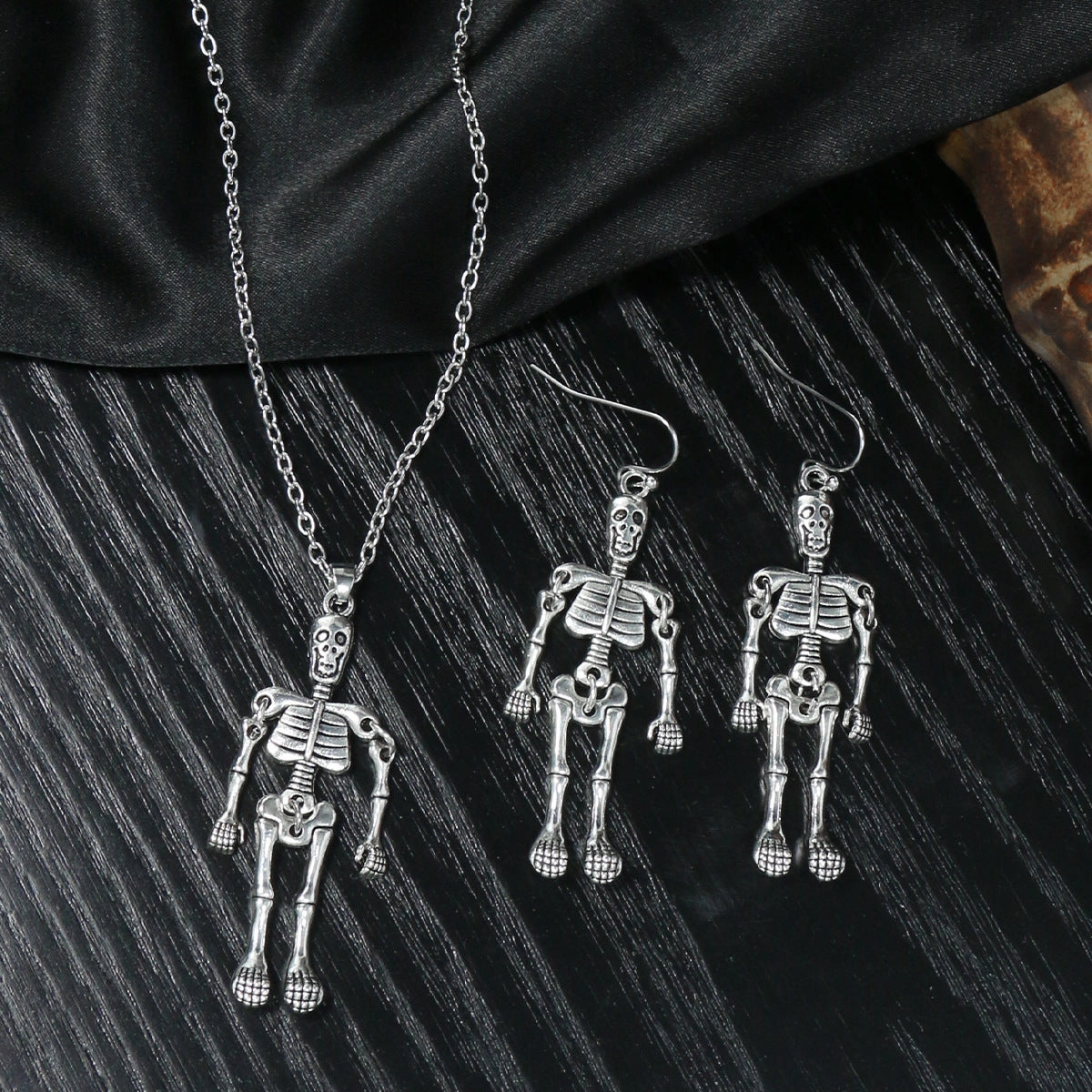 Wholesale Halloween Exaggerated Creative Skeleton Skeleton Dark Style Earrings