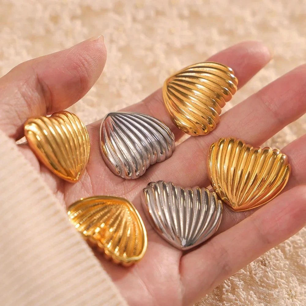 Wholesale Heart earrings vertical stripes titanium steel gold-plated earrings