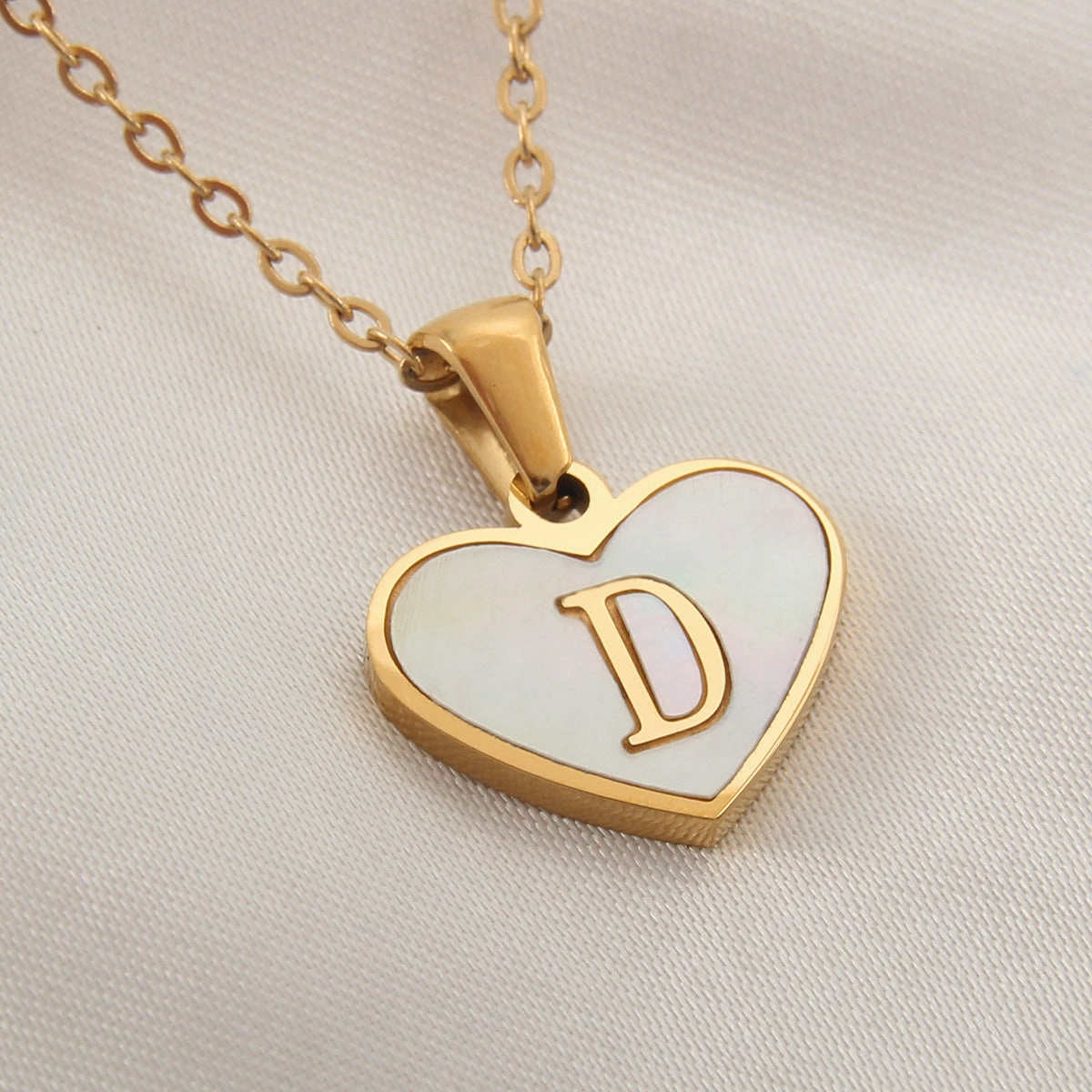 Wholesale Heart Shape Shell Stainless Steel Necklaces
