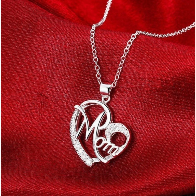 Wholesale Heart Shaped Heart-shaped Heart Set with Diamond Letters Clavicle Chain