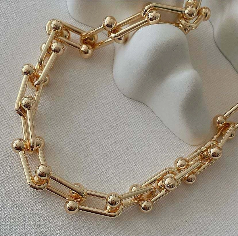 Wholesale Heavy Industry Light Luxury U-shaped Titanium Steel Slub Clavicle Chain