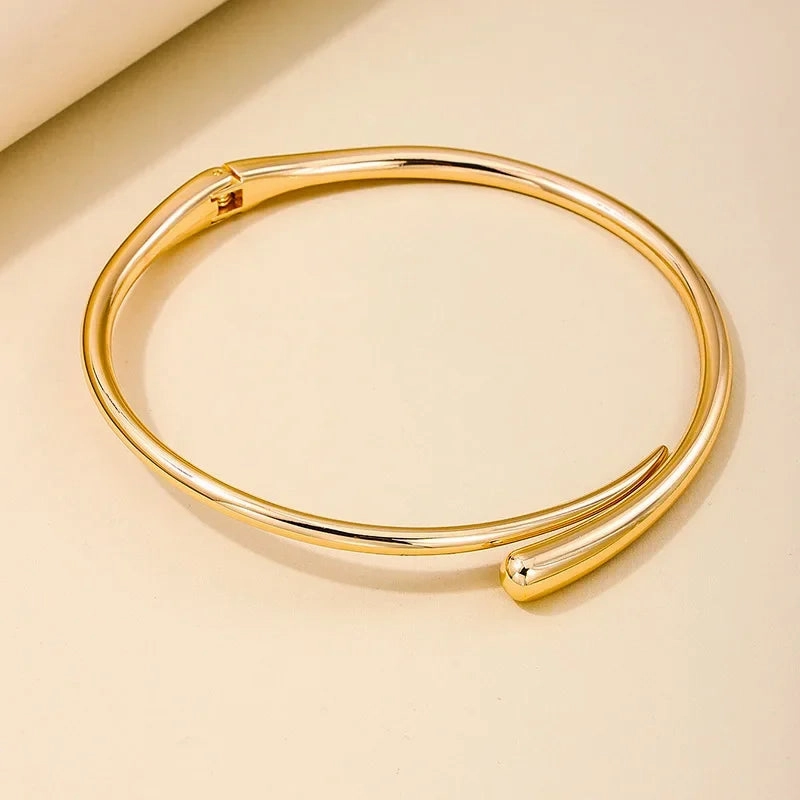 Wholesale heavy metal cold wind punk hip-hop street photographer lady collar necklace