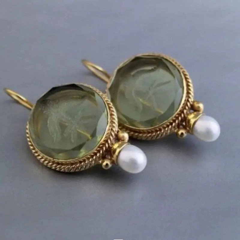 Wholesale Hexagonal green crystal earrings