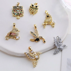 Wholesale High-grade Exquisite Bird Necklace Accessories Copper Plated Real Gold Color-preserving Pendant