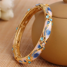 Wholesale Hollow Enamel Gold-plated  Wide Korean Retro Bracelet