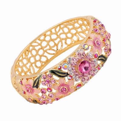 Wholesale Hollow gold-plated diamond colored bracelet