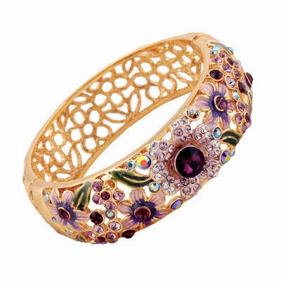 Wholesale Hollow gold-plated diamond colored bracelet