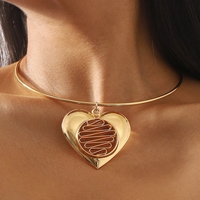 Wholesale Hollow Heart Exaggerated Metal Pendant Necklace