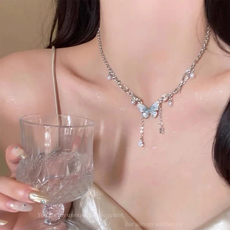 Wholesale Ice Crystal Gradient Pearl Butterfly Tassel Necklace Clavicle Chain