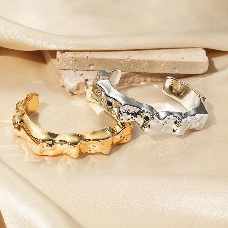 Wholesale Irregular Wave Shape Acrylic Opening Bracelet Explosion Personalized Ladies Bracelet