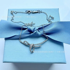 Wholesale Knot Clavicle Chain Women's Bow Necklace Light Luxury High-end 520 Valentine's Day Gift