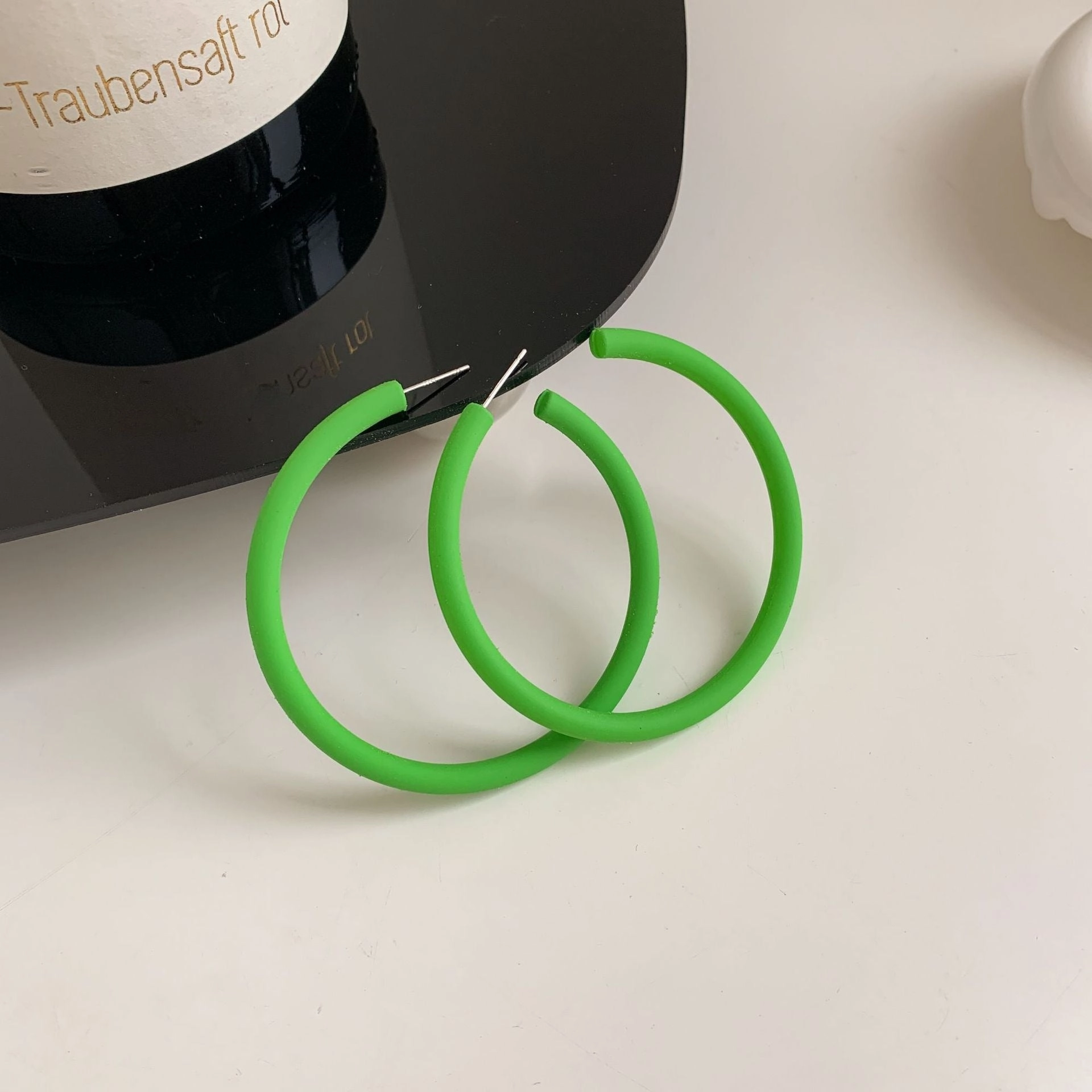 Wholesale Large hoop earrings C shape