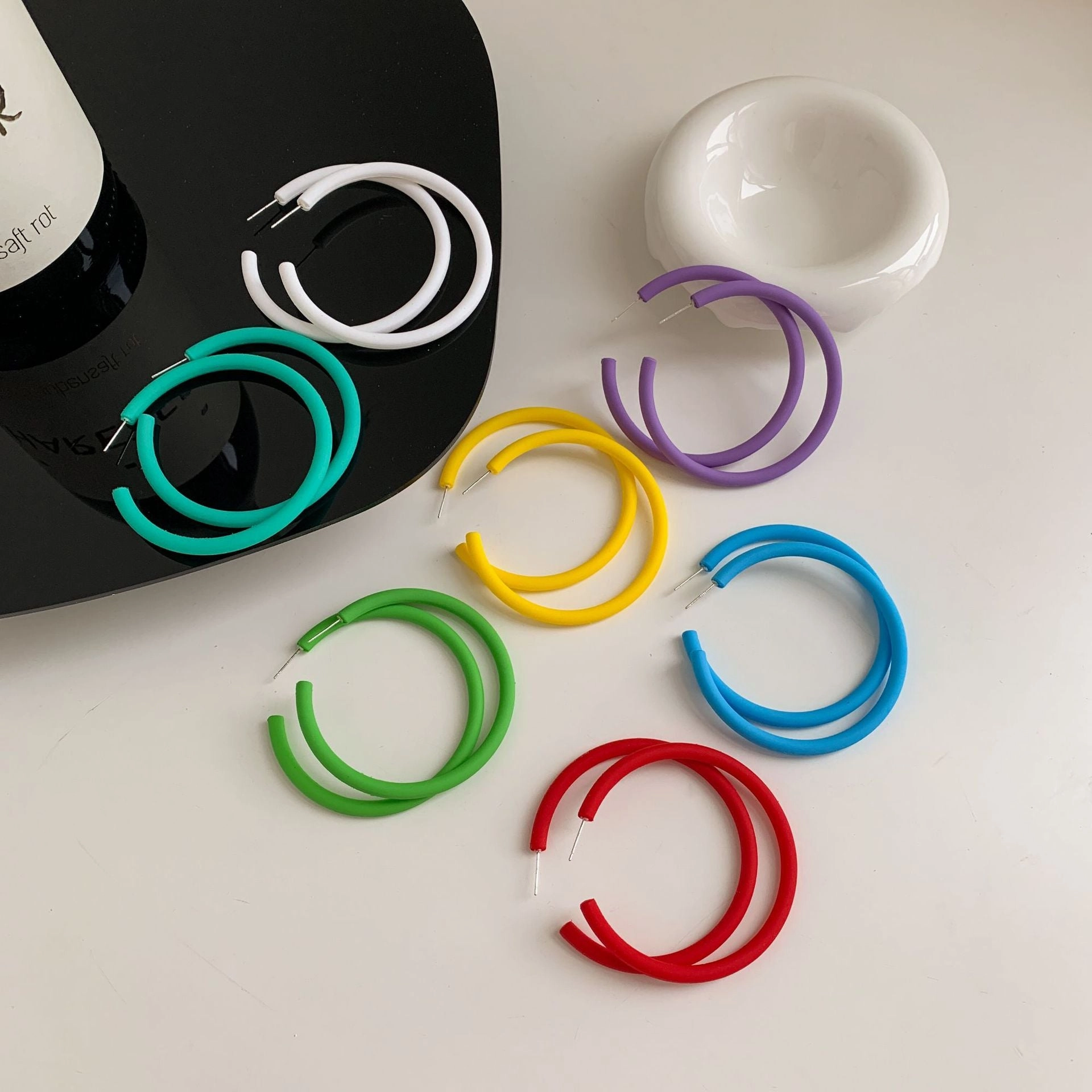 Wholesale Large hoop earrings C shape