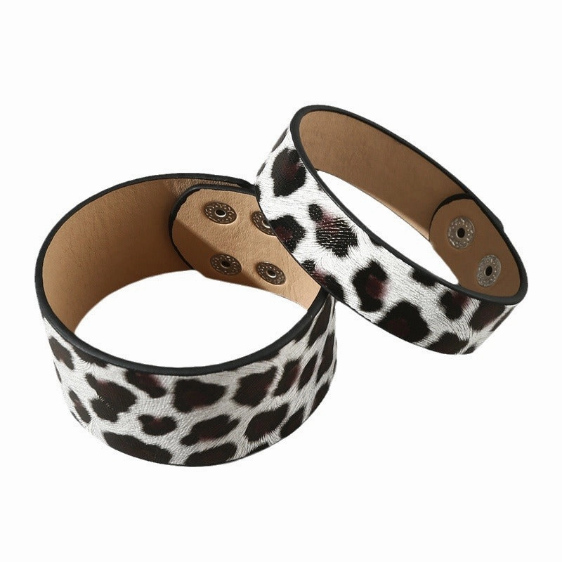 Wholesale Leopard Pattern Leather Rivet Bracelets