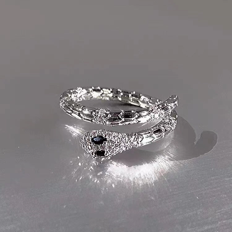 Wholesale Light Luxury Spirit Snake Ring Women's Niche Design High-end Sense Couple's Pair Ring Fashionable Personalized Finger Ring Men's Fashion