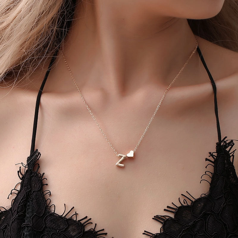 Wholesale love 26 English letters creative heart-shaped short clavicle chain