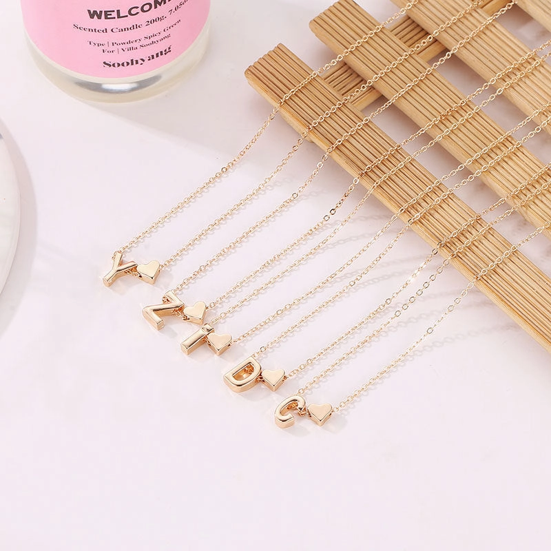 Wholesale love 26 English letters creative heart-shaped short clavicle chain