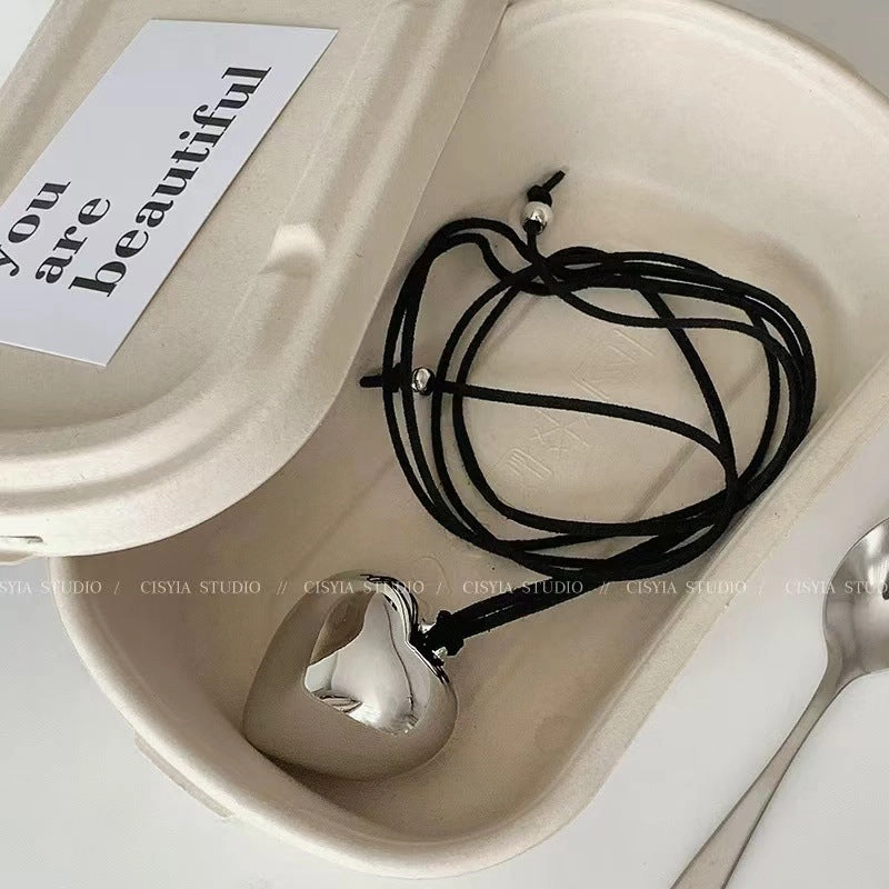 Wholesale Love Pendant Necklace Sweater Chain