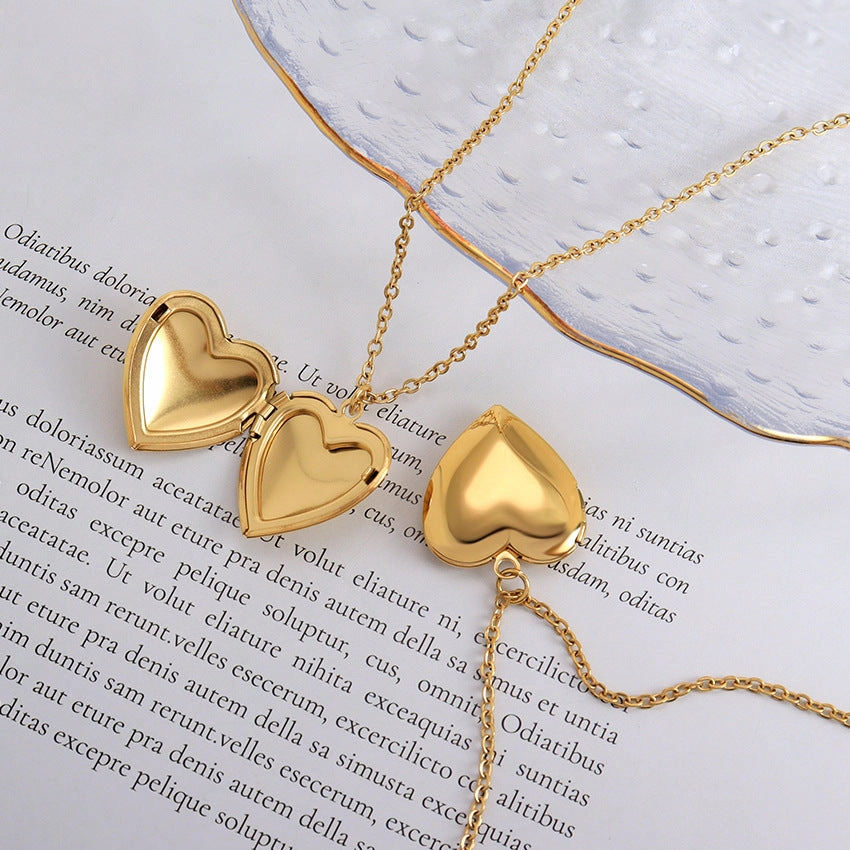 Wholesale Love Photo Box Pendant Opening and Closing Heart Pendant Clavicle Chain Neck Chain Titanium Steel Necklace