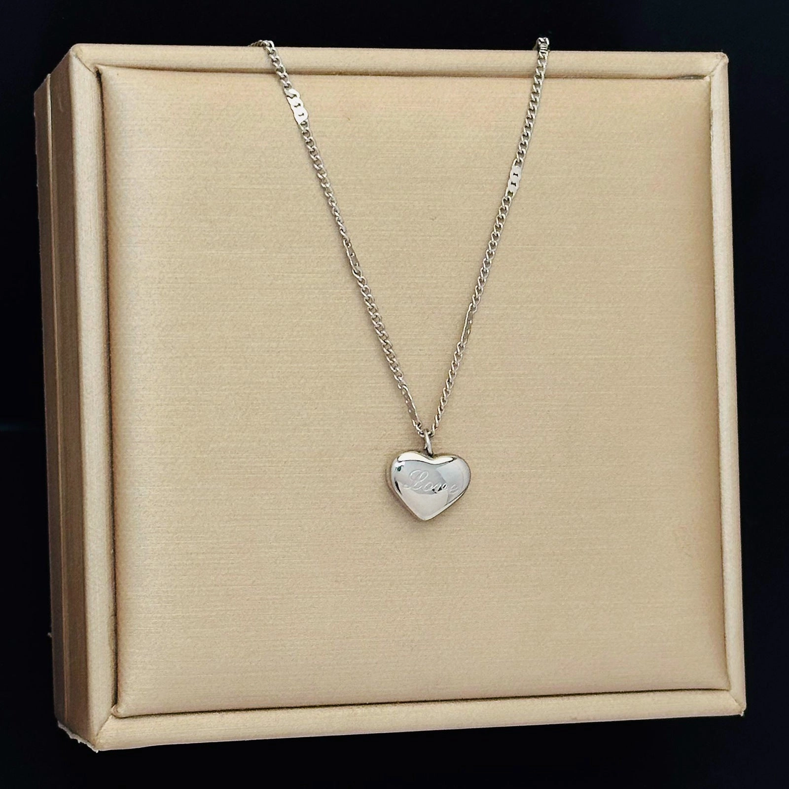 Wholesale Love Temperament Non-fading Peach Heart Titanium Steel Jewelry Necklace